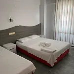 Alper Hotel *